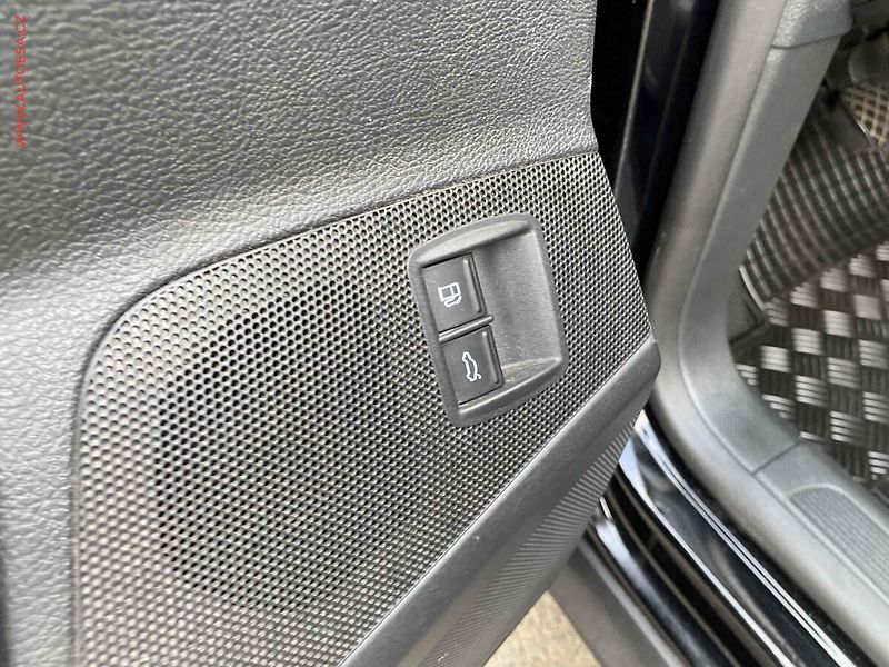 Volkswagen Passat (2008) 1.9 TDi, Trendline, AC - fotka 14 z 17