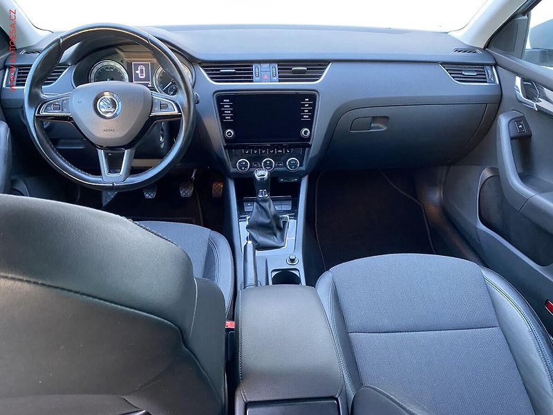 Škoda Octavia (2017) 1.6 TDi, Style, TZ - fotka 8 z 17