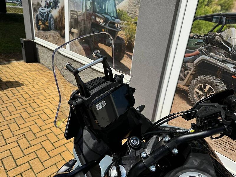 CFMOTO 450 MT-R (2026) - fotka 3 z 6