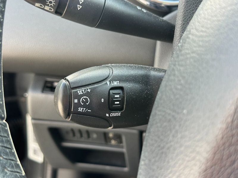 Peugeot 3008 (2010) 1,6 HDI 80 Kw - fotka 28 z 30