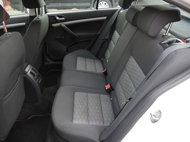 Škoda Octavia (2011) 1.2TSi, 2.maj,ČR, Ambition - fotka 10 z 15