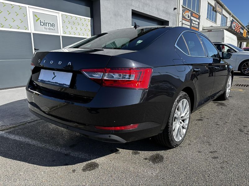 Škoda Superb (2024) Style 2.0 TDI (110 kW) TZ - fotka 3 z 14