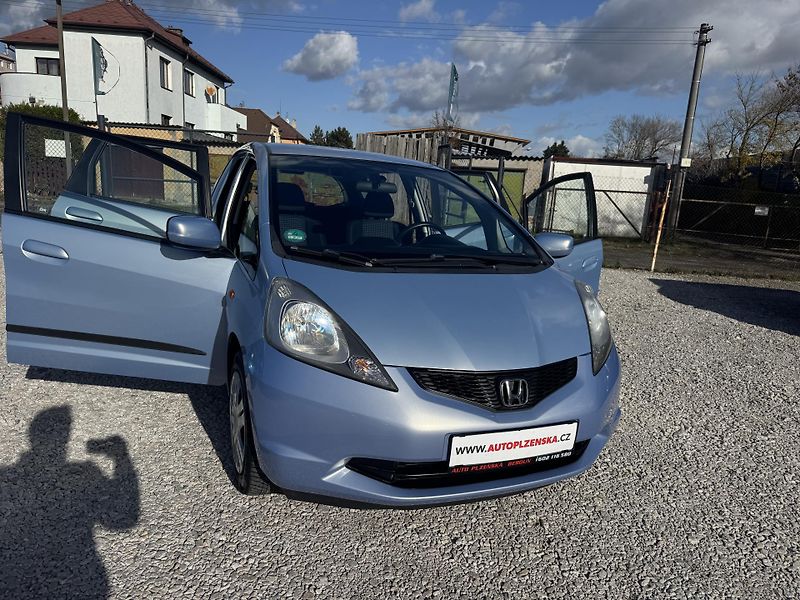 Honda Jazz (2009) 1.2i, 1MAJITEL,82TIS.KM,PĚKNÉ - fotka 9 z 39