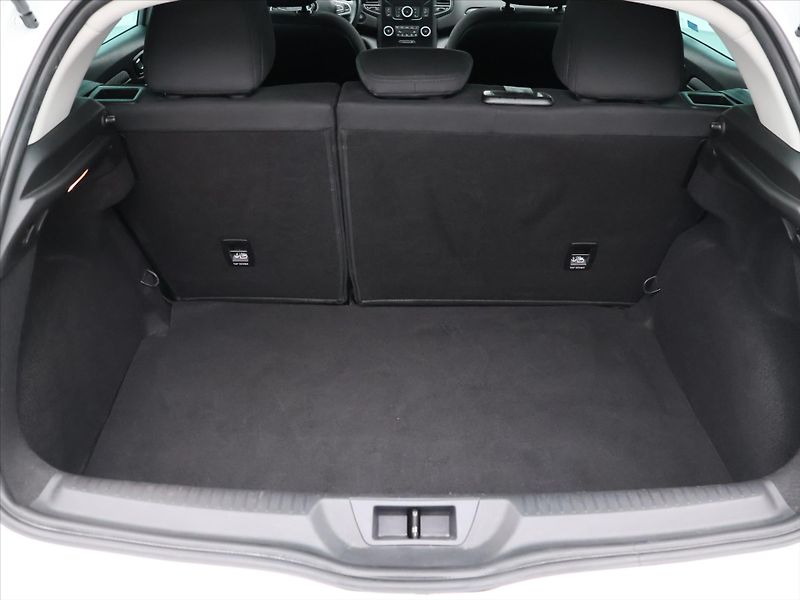 Renault Mégane 1,6 SCe 84kW Klimatizace CZ - fotka 10 z 26