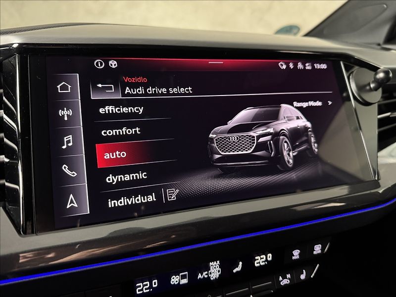 Audi Q4 e-tron 150kW S-Line LED Kamera - fotka 28 z 45