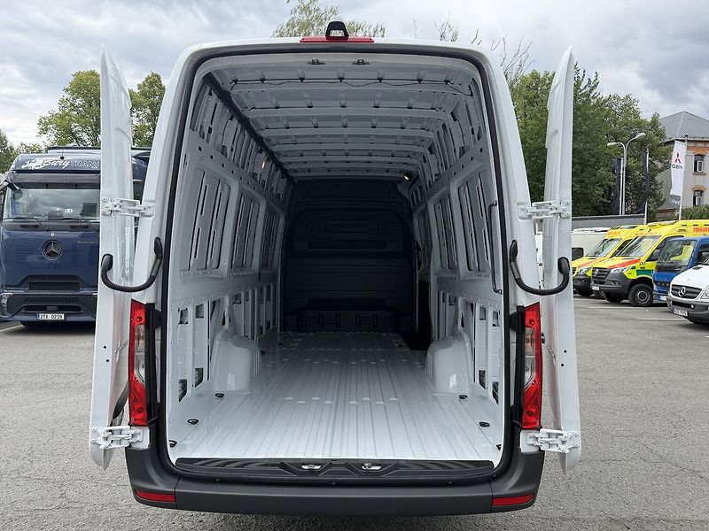 Mercedes-Benz Sprinter (2026) 319 CDI / KW PRO / XL - fotka 9 z 18