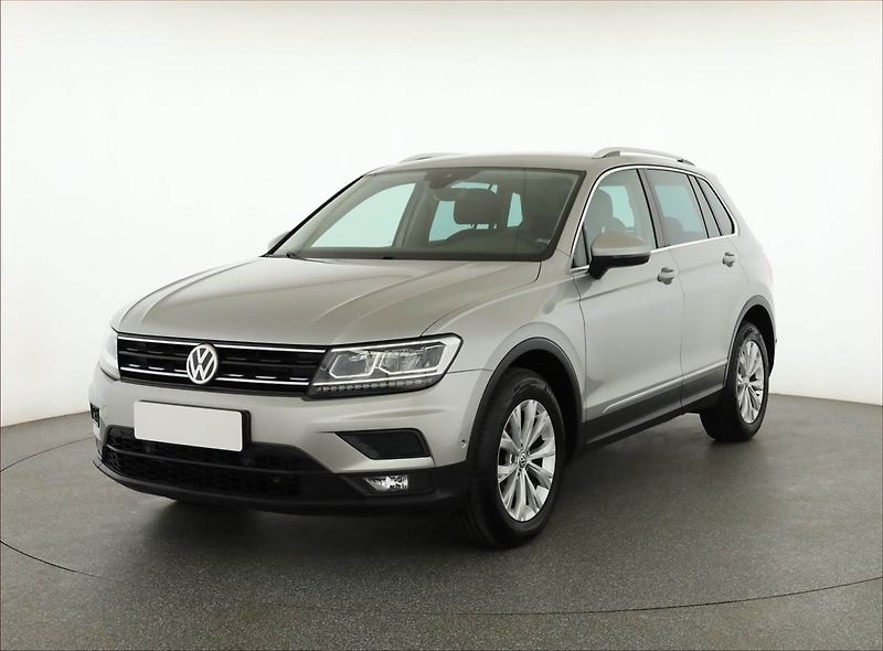 Volkswagen Tiguan (2018) Comfortline 2.0 TDI, 4X4 - fotka 2 z 19