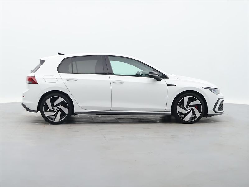 Volkswagen Golf 2,0 GTD 147kW DSG CZ DPH VIII - fotka 8 z 31