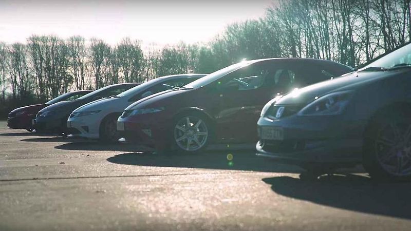 Všechny generace Hondy Civic Type R prodávané na trhu Velké Británie.