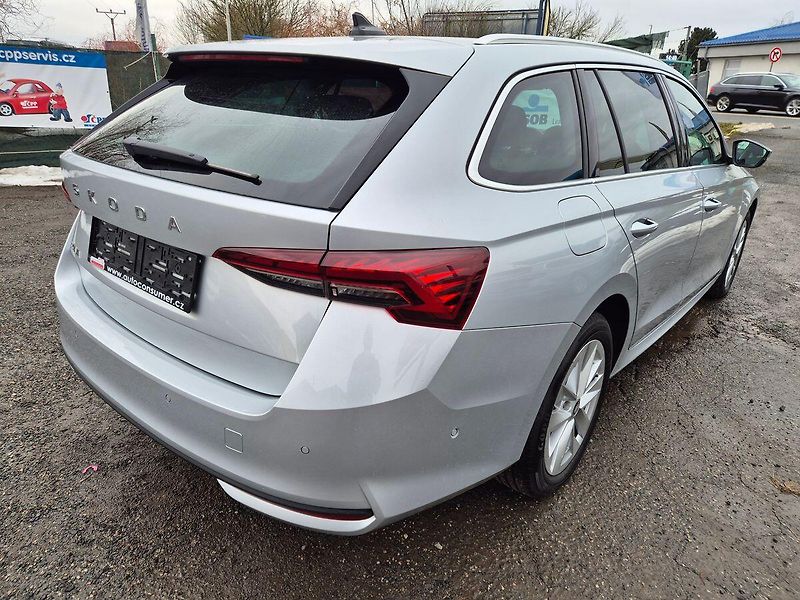 Škoda Octavia Combi 2,0 TDI Top Selection, w - fotka 5 z 29