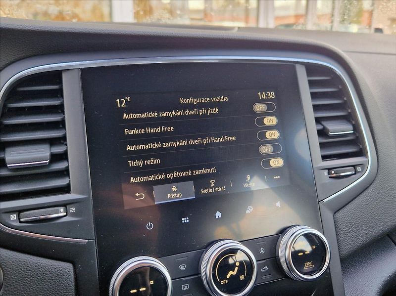 Renault Mégane 1,3 TCe 103kw A/T Intens 2xkol - fotka 27 z 32