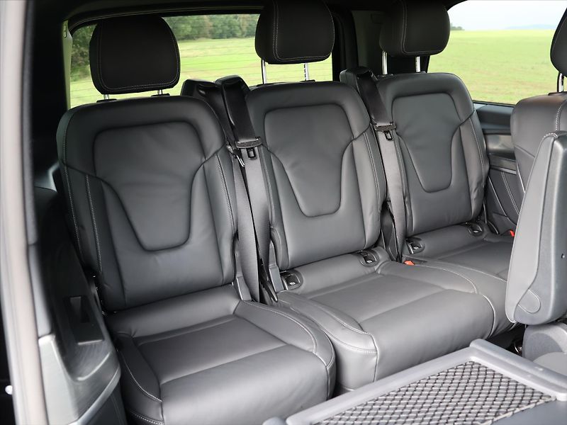 Mercedes-Benz Třídy V 2,0 300d 4Matic Long Exclusive - fotka 16 z 54