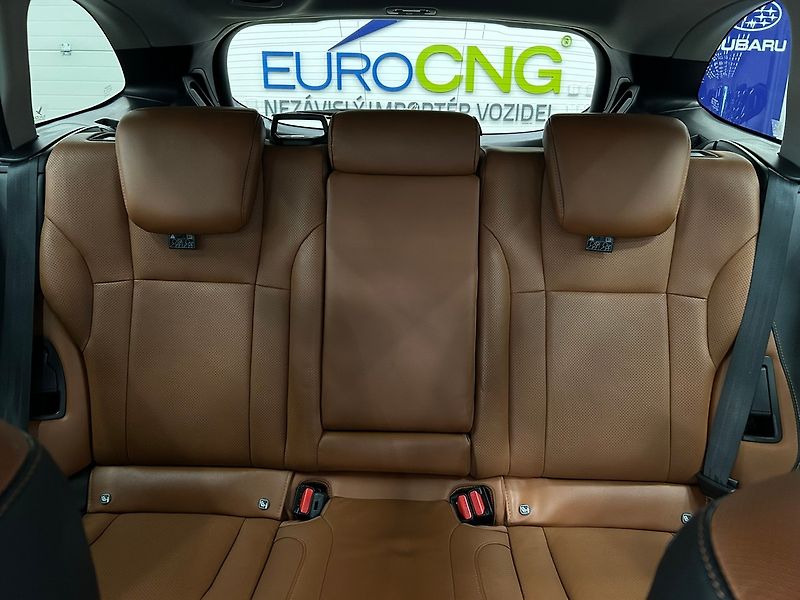 Subaru Outback (2021) 2.5 TOURING 2022 | Záruka - fotka 55 z 69