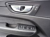 Volvo XC60 B4 145kW AWD LED Rezervováno - náhled 20
