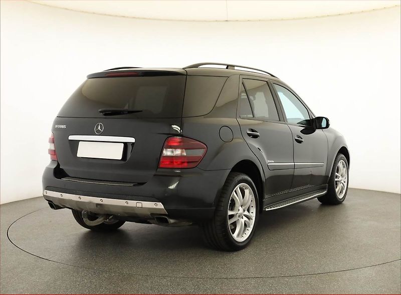 Mercedes-Benz Třídy M (2008) ML 320 CDI , 4X4, Automat - fotka 5 z 15