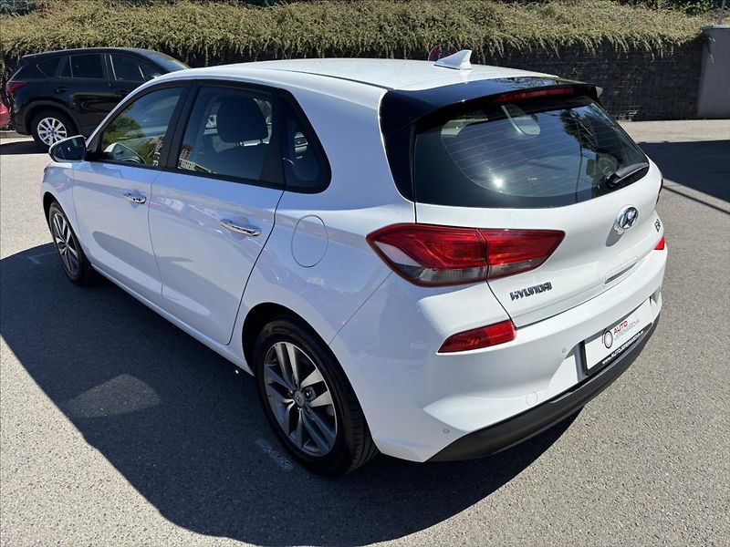 Hyundai i30 1,4 TGDi AT Style  TOP STAV - fotka 3 z 45