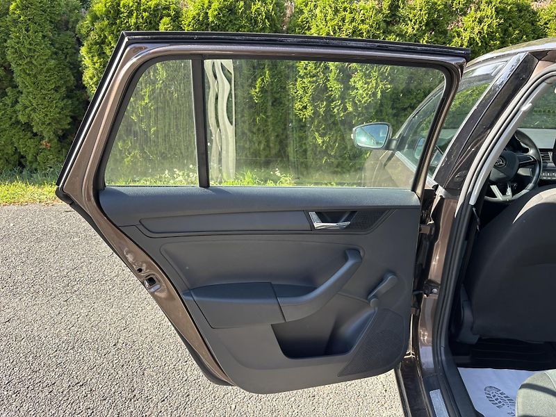 Škoda Rapid (2019) 1.0tsi nové rozvody př. brzdy  - fotka 20 z 24
