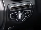 Mercedes-Benz Třídy C 2,0 220d Aut. Avantgarde - náhled 17
