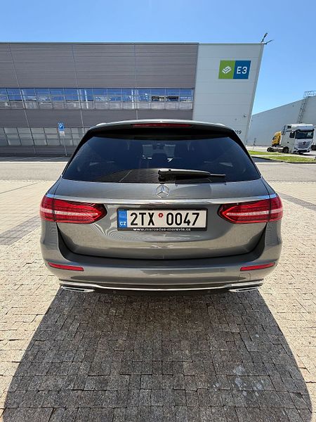 Mercedes-Benz Třídy E (2022) - fotka 6 z 55