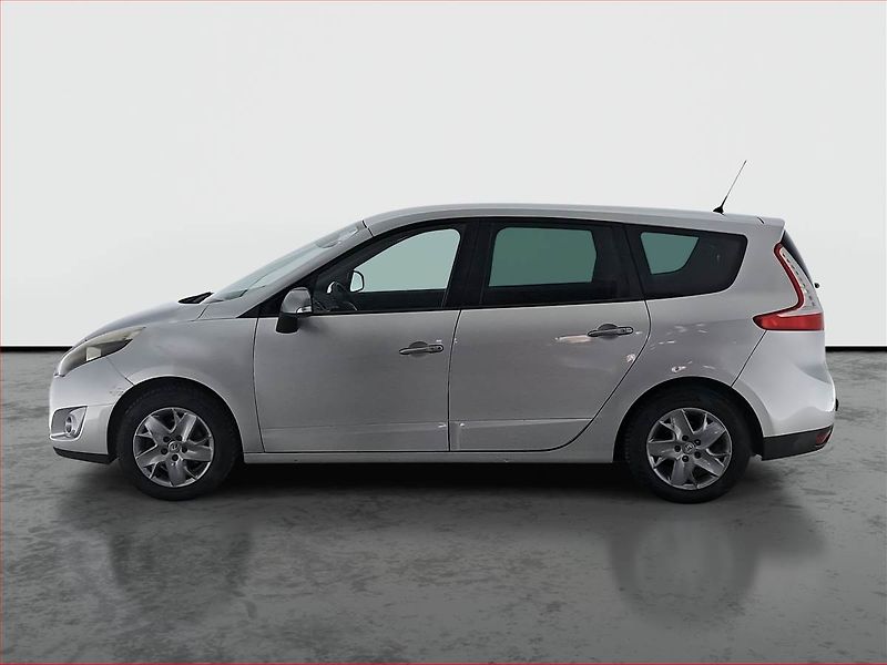 Renault Grand Scénic (2011) 1.6 16V, 7 míst, Park. senzory - fotka 3 z 20