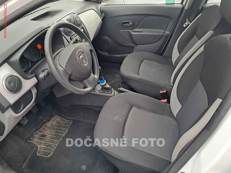 Dacia Sandero (2013) 1.2i, ČR, zmk.řazení - fotka 3 z 3