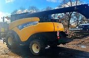 Kombajn New Holland 781 CR 9080.