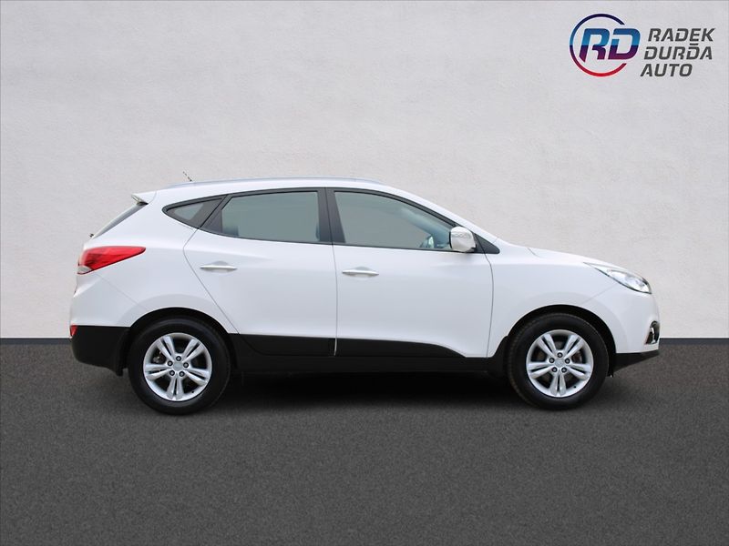 Hyundai ix35 1,6 i  ČR,TAŽNÉ,TRIKOLOR PLUS - fotka 4 z 27