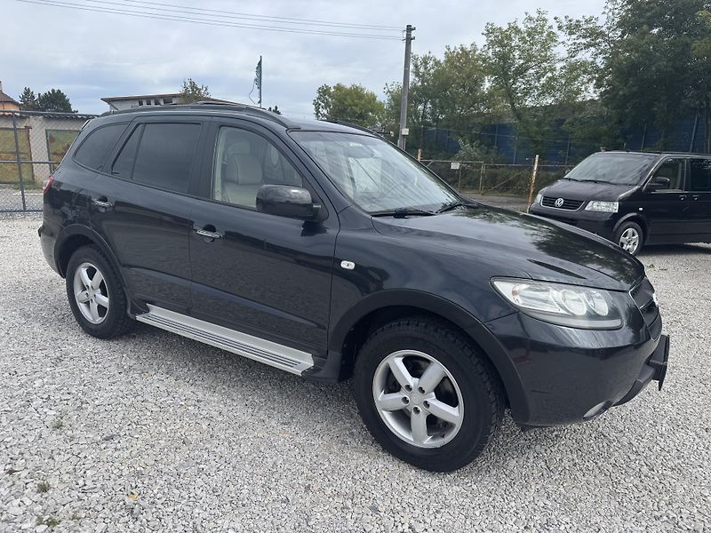Hyundai Santa Fe (2006) 2.2CRDi,7SEDAČEK - fotka 3 z 39