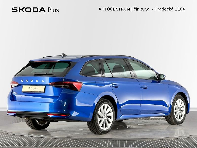 Škoda Octavia (2025) Combi 1.5TSI 110kW Selection - fotka 2 z 28