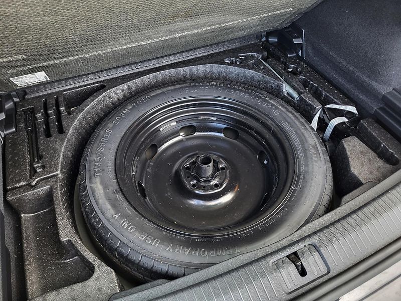 Volkswagen Tiguan 2.0 TDi 90kW LIFE - fotka 40 z 44