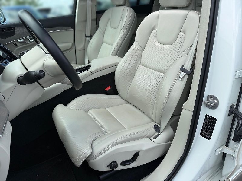 Volvo XC90 (2023) ULTIMATE BRIGHT B5 D 173kW AWD - fotka 7 z 11