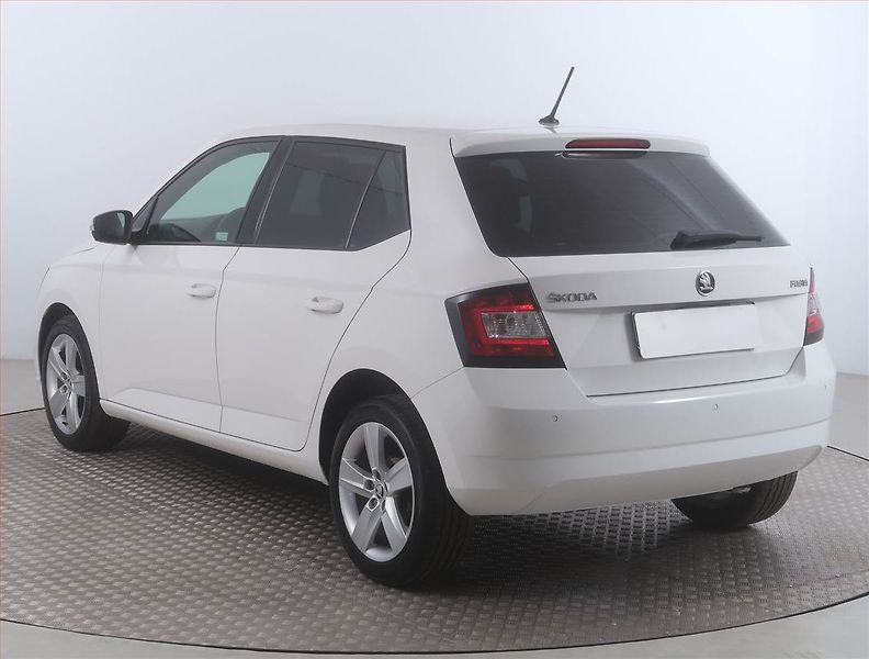 Škoda Fabia (2018) Drive 1.4 TDI, Serv.kniha - fotka 4 z 15