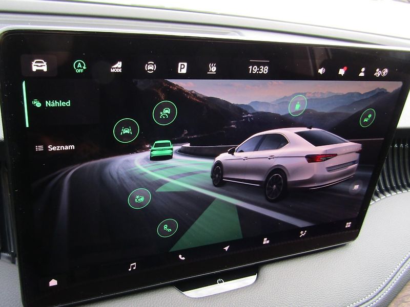 Škoda Superb (2026) L&K 2.0 TDI 110 kW DSG - fotka 30 z 30