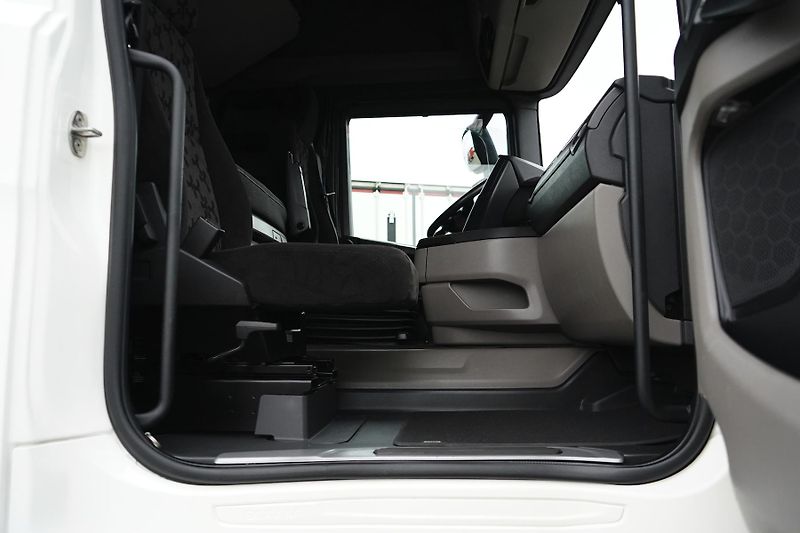 Scania (2023) R 450 / EURO 6 / ACC / RETARDE - fotka 48 z 53