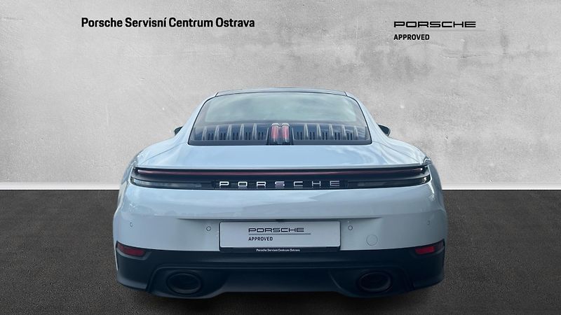 Porsche 911 Carrera 290KW - fotka 6 z 26