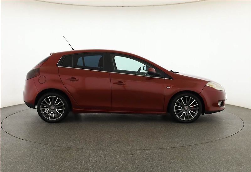 Fiat Bravo (2007) 1.9 MultiJet, po STK, Klima - fotka 6 z 13