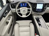 Volvo XC60 2.0  B4 4x4 PLUS  Black - náhled 15