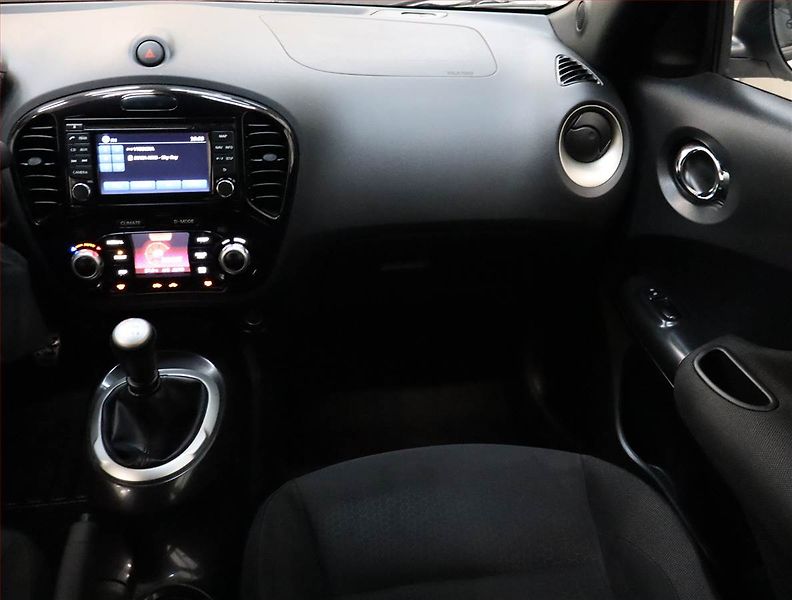Nissan Juke (2013) 1.6 DIG-T, Navi, Tempomat - fotka 8 z 18