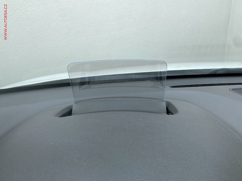 Hyundai Kona (2020) 1.6 CRDi, AT, navi, kamera - fotka 17 z 19