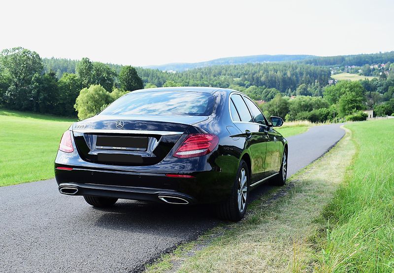 Mercedes-Benz Třídy E (2019) E220d - fotka 5 z 15