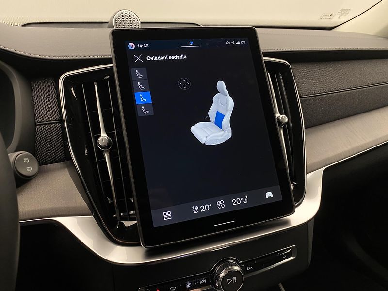 Volvo XC90 (2026) B5 AWD AUT BRIGHT PLUS 7míst - fotka 70 z 73