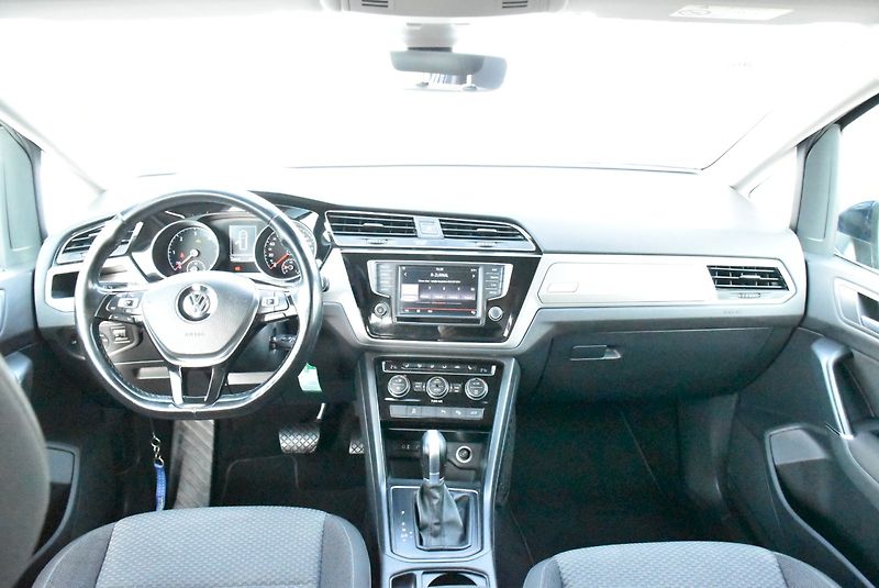 Volkswagen Touran (2016) Trendline 2.0 TDI 110kW DSG - fotka 14 z 31