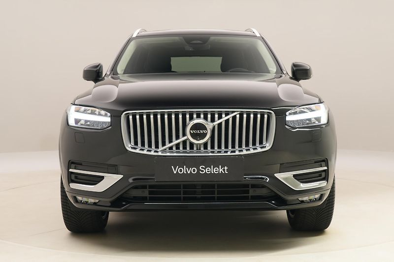Volvo XC90 B5 AWD BRIGHT ULTIMATE AUT 7m - fotka 16 z 56