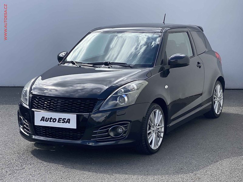 Suzuki Swift (2013) 1.6i, 2.maj, servis.kniha - fotka 3 z 13