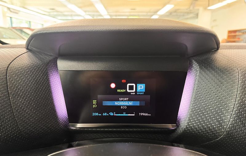 Citroën ë-C4 X 1.MAJITEL, ČR, DPH,V ZÁRUCE - fotka 26 z 32