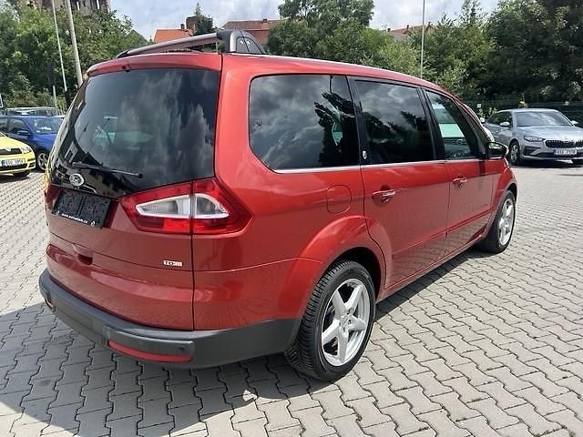 Ford Galaxy 2,0TDCi Ghia 7míst - fotka 3 z 54