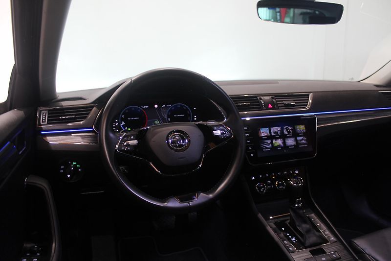 Škoda Superb (2021) 2.0TDI DSG Edition Style+ - fotka 37 z 39