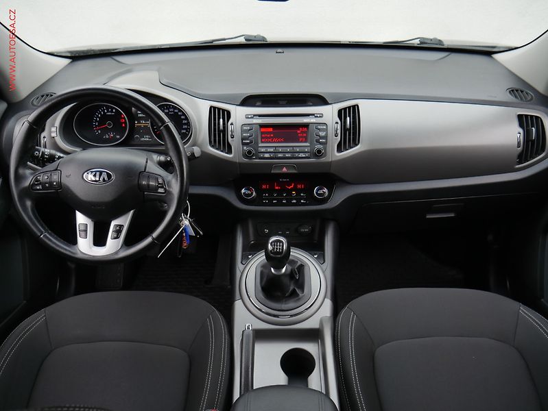 Kia Sportage (2014) 1.6i, ČR, autoAC - fotka 8 z 21