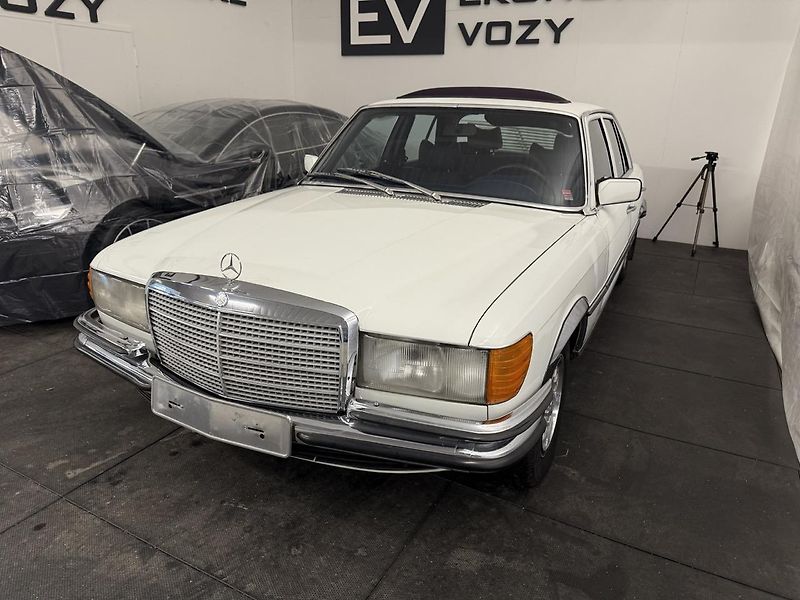 Mercedes-Benz 116 (1975) 280SE,AT,VELMI PĚKNÝ - fotka 1 z 24