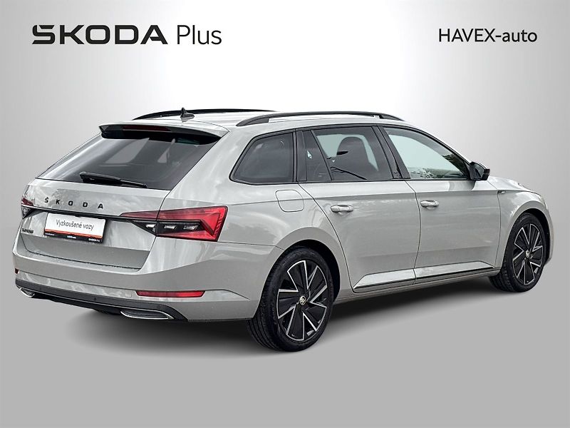 Škoda Superb (2023) Combi 2.0 TDI DSG Sportline - fotka 2 z 33